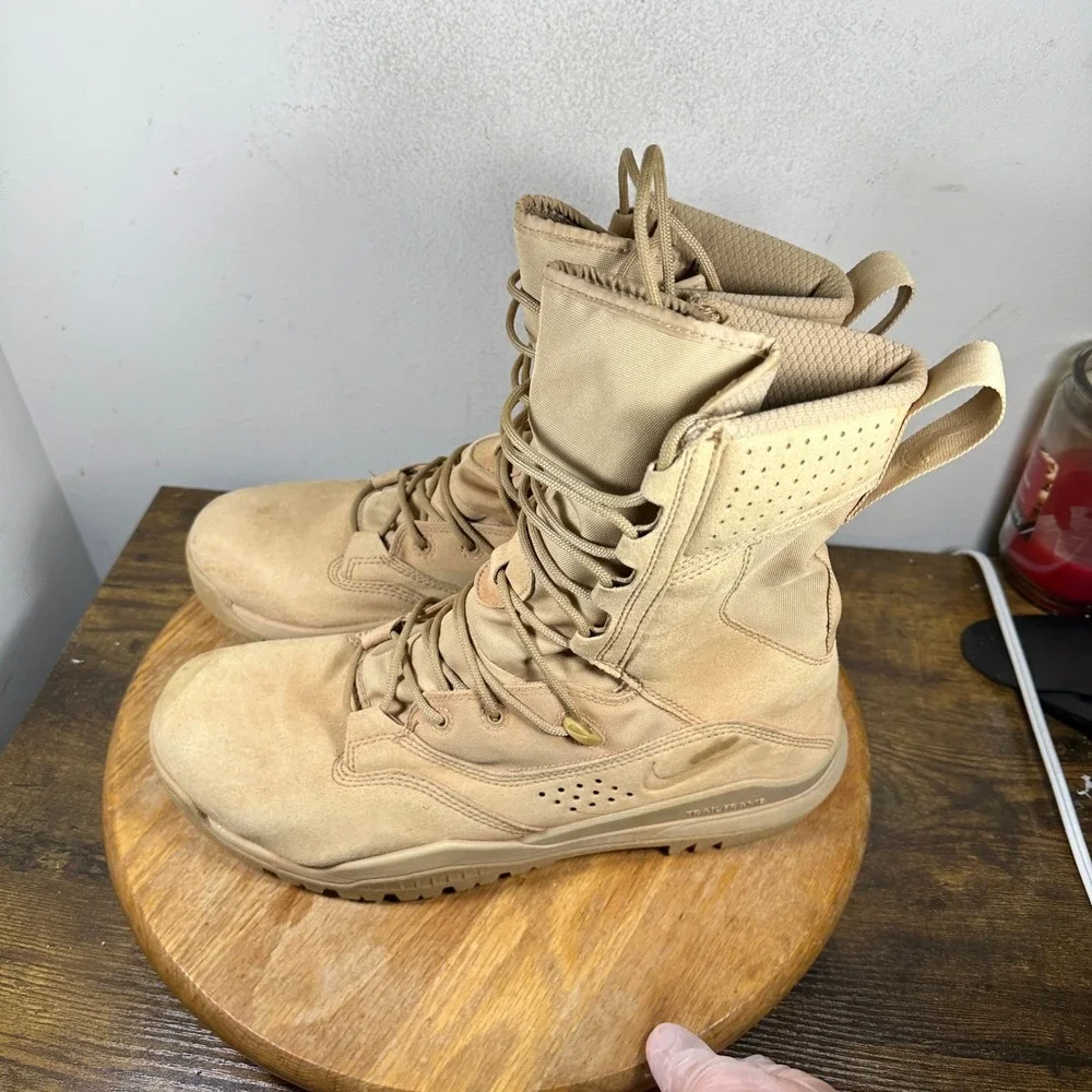 Nike SFB Gen 2 8 Tactical Boots British Khaki Mens 10.5 AO7507-200